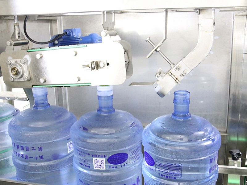 纯净水灌装机