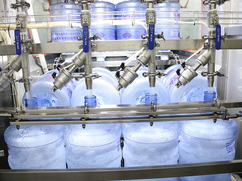 纯净水灌装机