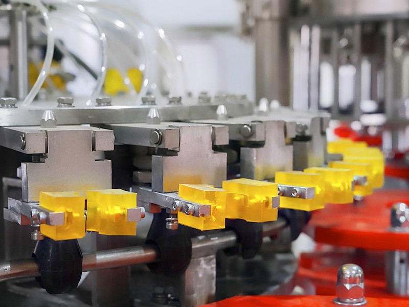 使用灌装机如何确保用电安全？